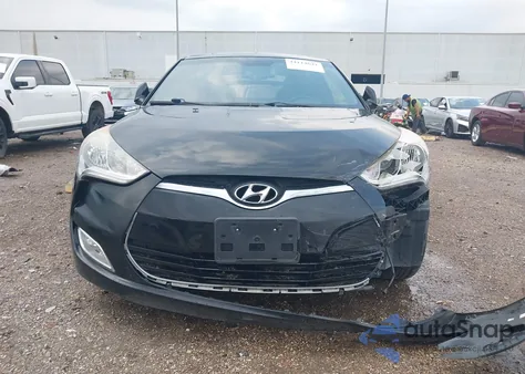 2016 Hyundai Veloster z USA, uszkodzony, nr VIN KMHTC6AD8GU280189